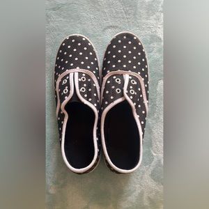 Slip on Tennis Shoes